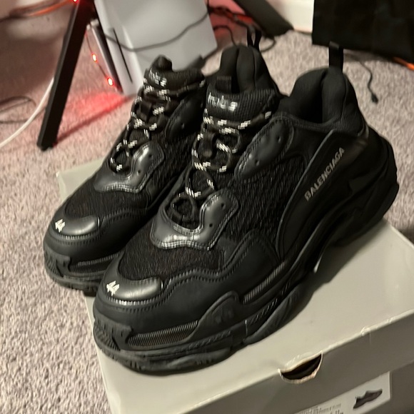 balenciaga triple s poshmark